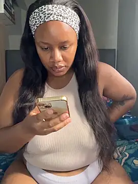 MimiCurves online show from 15, 2, 2026