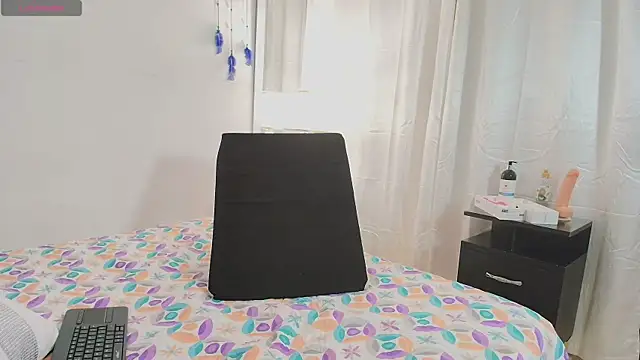 MeganLorensx online show from 25, 1, 2025