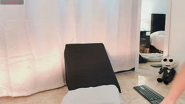 MeganLorensx online show from 19, 3, 2026