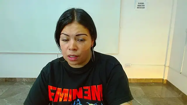 martinna tay online show from 17, 3, 2025