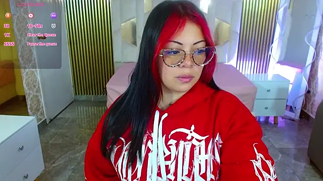 martinna tay online show from 30, 10, 2025