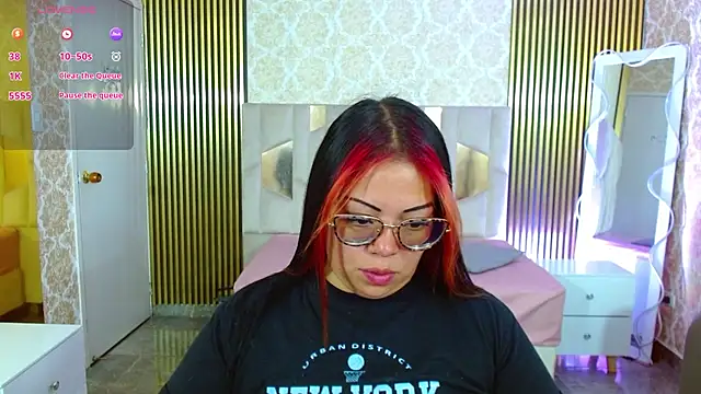 martinna tay online show from 8, 11, 2025