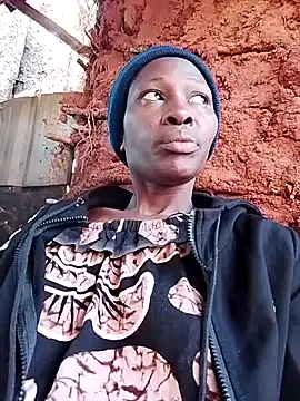 LOVELY-2BERRY online show from 11, 10, 2025