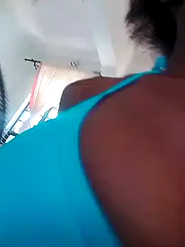 LOVELY-2BERRY online show from 8, 4, 2026