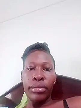 LOVELY-2BERRY online show from 2, 4, 2026