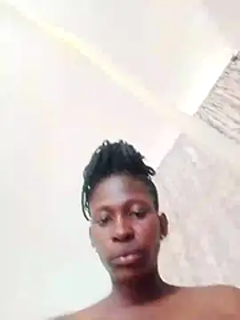 LOVELY-2BERRY online show from 19, 2, 2026