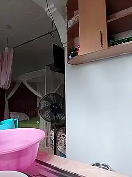 LOVELY-2BERRY online show from 15, 1, 2026