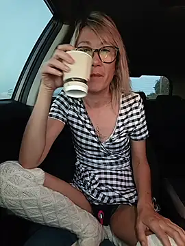 Timide girl2 online show from 26, 10, 2025