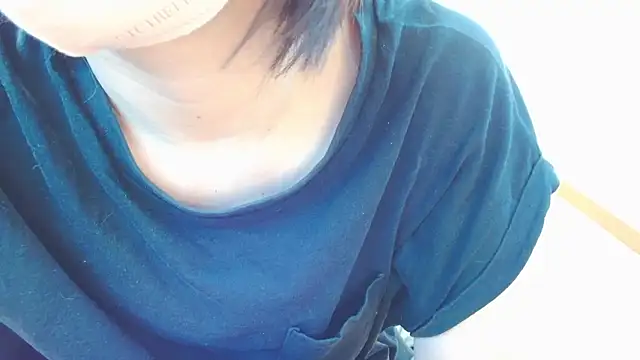 CherryMomo online show from 21, 11, 2025