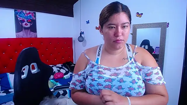 Snapshot of littleflower4you chatting on 22, 10, 2025 littleflower4you online show from 22, 10, 2025
