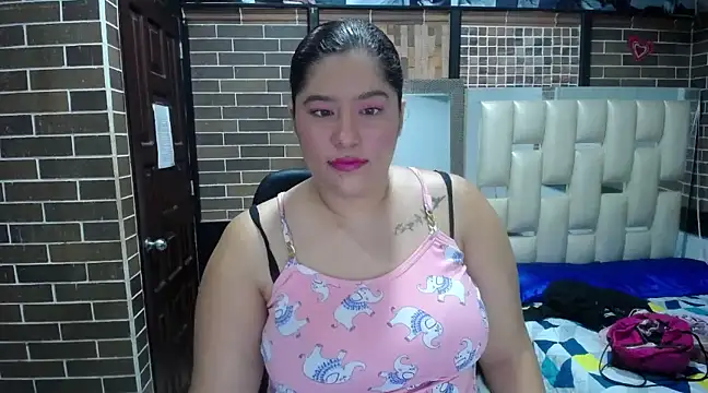 Snapshot of littleflower4you chatting on 12, 3, 2025 littleflower4you online show from 12, 3, 2025