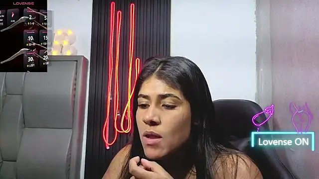 Snapshot of Rubi_boobs_ chatting on 23, 5, 2026 Rubi boobs online show from 23, 5, 2026