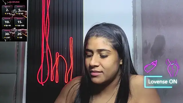 Snapshot of Rubi_boobs_ chatting on 9, 6, 2026 Rubi boobs online show from 9, 6, 2026