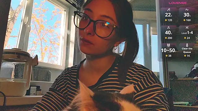 monlight  dana online show from 18, 4, 2026