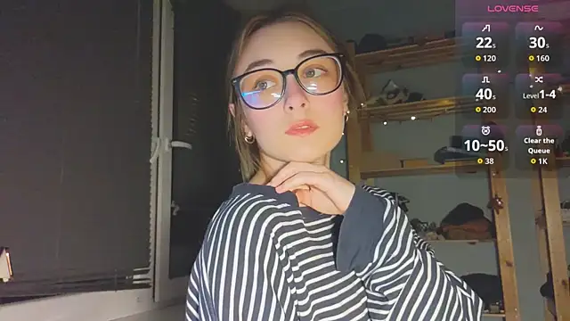 Snapshot of monlight__dana chatting on 6, 11, 2025 monlight dana online show from 6, 11, 2025