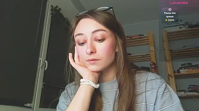 Snapshot of monlight__dana chatting on 1, 12, 2025 monlight dana online show from 1, 12, 2025