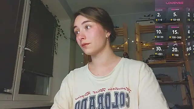 Snapshot of monlight__dana chatting on 23, 11, 2025 monlight dana online show from 23, 11, 2025