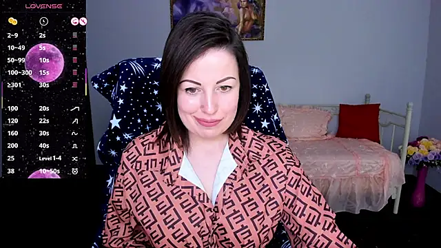 Emily Midlton online show from 3, 3, 2025