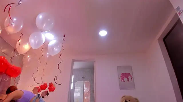 Charlotte Ice1 online show from 17, 2, 2026