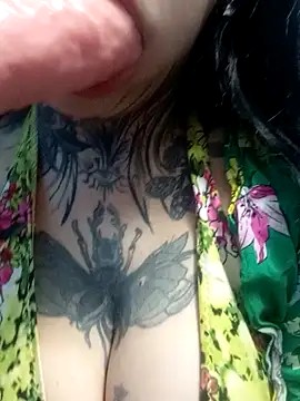 frutylla online show from 27, 12, 2024