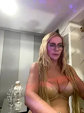 LARIANA RIVERA23 online show from 29, 11, 2025