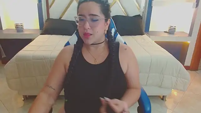 Sofiia davis23 online show from 24, 11, 2025