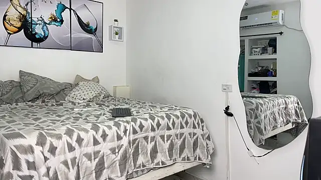 wendy alejo1712 online show from 11, 11, 2025