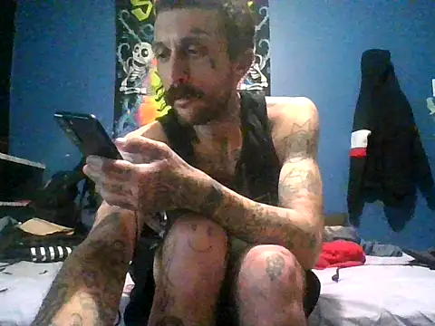 hungandtatted666 online show from 27, 2, 2026
