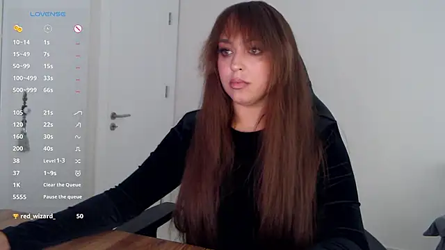  Just a queen 3 online show from 13, 4, 2026