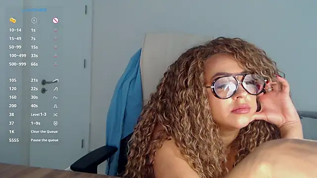  Just a queen 3 online show from 23, 2, 2026