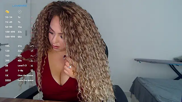  Just a queen 3 online show from 26, 2, 2026