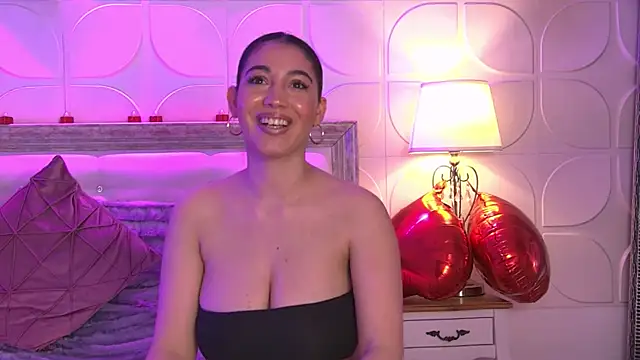 Snapshot of Amy_Sin chatting on 5, 3, 2025 Amy Sin online show from 5, 3, 2025