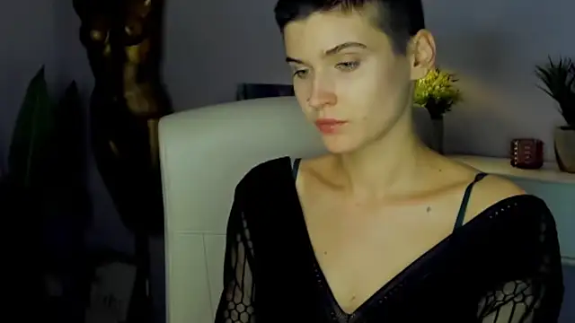 sarah perfect online show from 11, 11, 2025