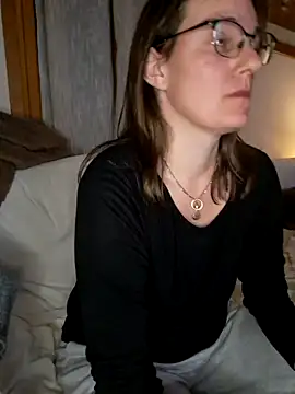 SpiceLea online show from 24, 1, 2025