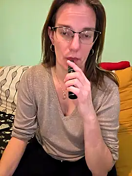 SpiceLea online show from 5, 11, 2025