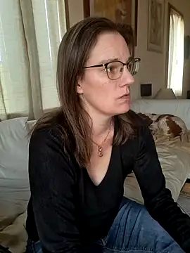 SpiceLea online show from 30, 1, 2025