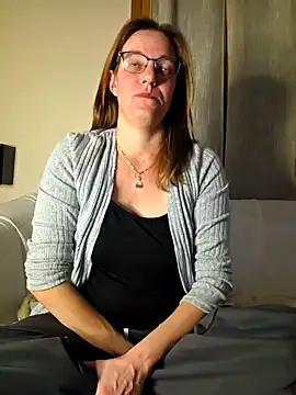 SpiceLea online show from 13, 10, 2025