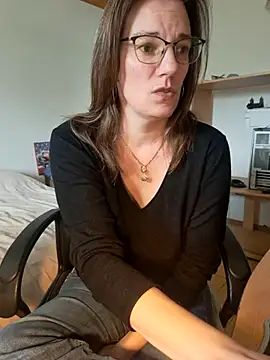 SpiceLea online show from 13, 3, 2025