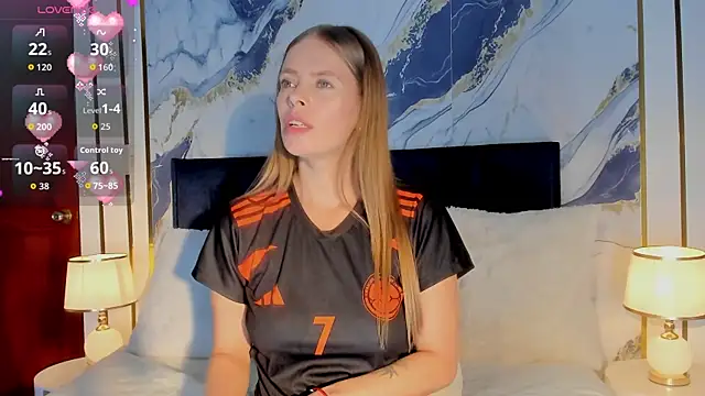 Laurablue online show from 23, 6, 2026