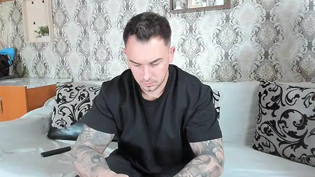 Snapshot of Jonmusclemaster chatting on 19, 2, 2025 Jonmusclemaster online show from 19, 2, 2025