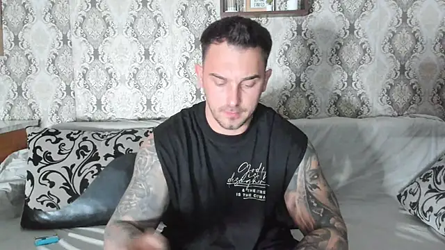 Snapshot of Jonmusclemaster chatting on 14, 2, 2025 Jonmusclemaster online show from 14, 2, 2025