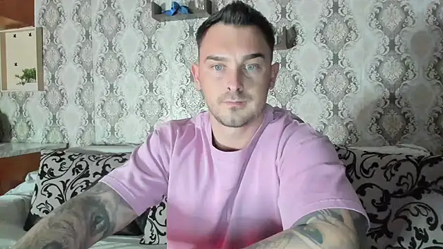 Snapshot of Jonmusclemaster chatting on 21, 2, 2025 Jonmusclemaster online show from 21, 2, 2025
