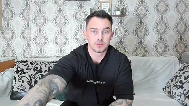 Snapshot of Jonmusclemaster chatting on 10, 2, 2025 Jonmusclemaster online show from 10, 2, 2025