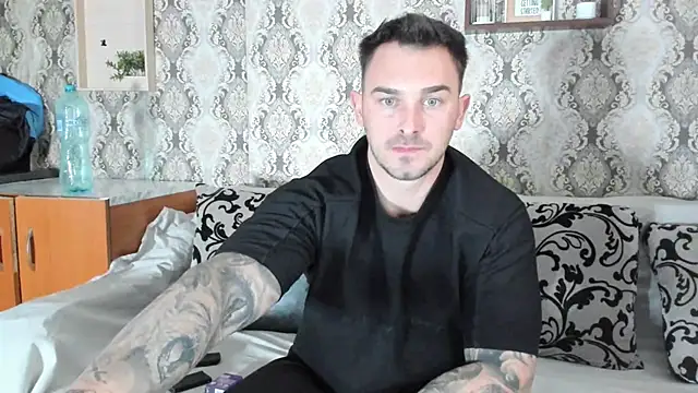 Snapshot of Jonmusclemaster chatting on 3, 2, 2025 Jonmusclemaster online show from 3, 2, 2025
