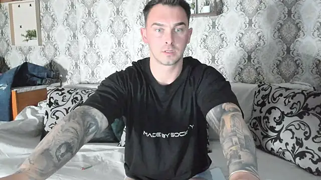Snapshot of Jonmusclemaster chatting on 16, 2, 2025 Jonmusclemaster online show from 16, 2, 2025