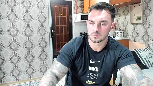 Snapshot of Jonmusclemaster chatting on 18, 9, 2025 Jonmusclemaster online show from 18, 9, 2025