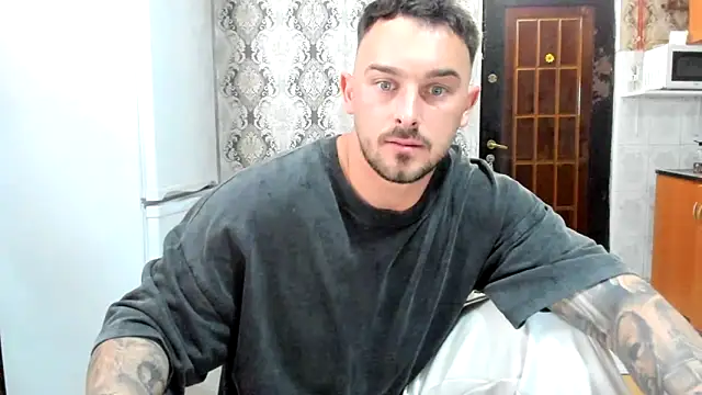 Snapshot of Jonmusclemaster chatting on 22, 5, 2026 Jonmusclemaster online show from 22, 5, 2026