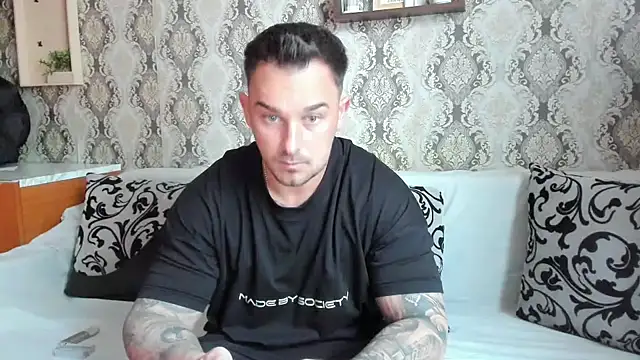Snapshot of Jonmusclemaster chatting on 21, 2, 2025 Jonmusclemaster online show from 21, 2, 2025
