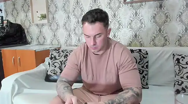Snapshot of Jonmusclemaster chatting on 5, 3, 2025 Jonmusclemaster online show from 5, 3, 2025