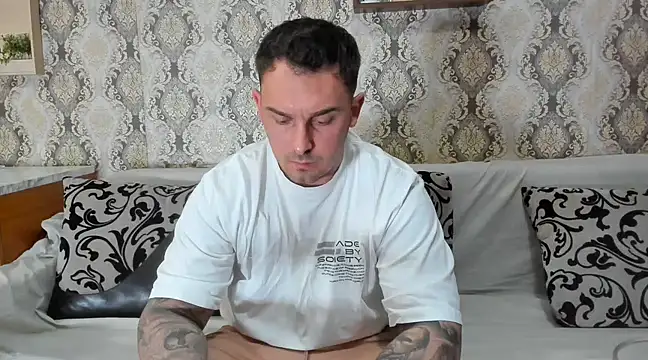 Snapshot of Jonmusclemaster chatting on 7, 3, 2025 Jonmusclemaster online show from 7, 3, 2025